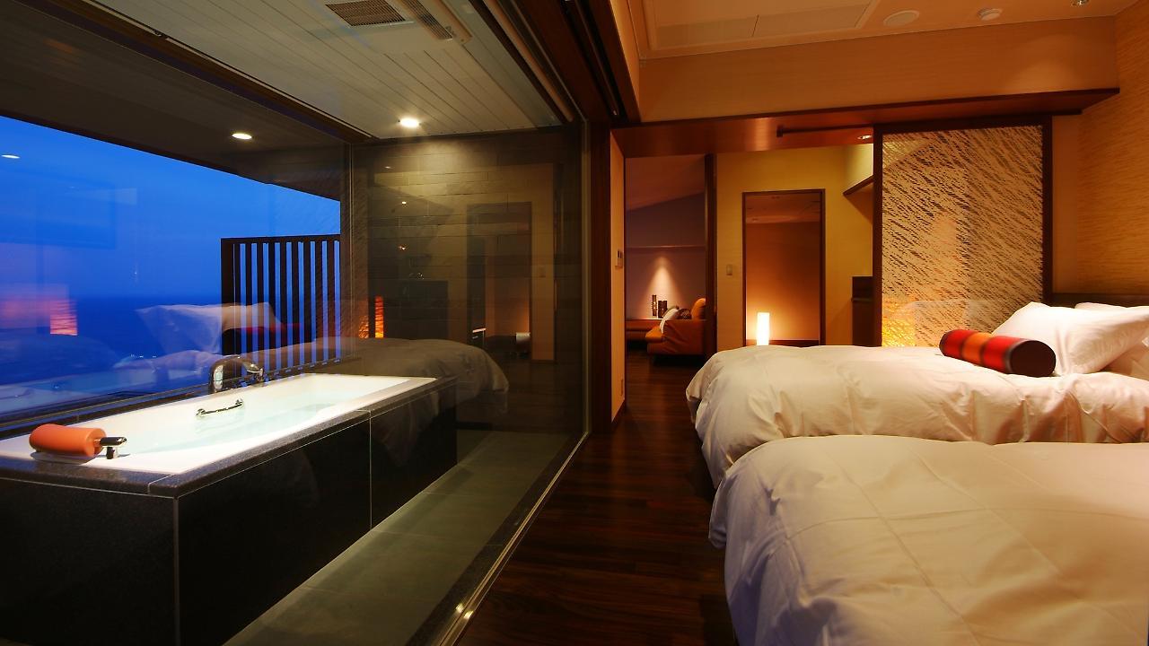 Hotel Kinparo Toyooka  Exterior photo