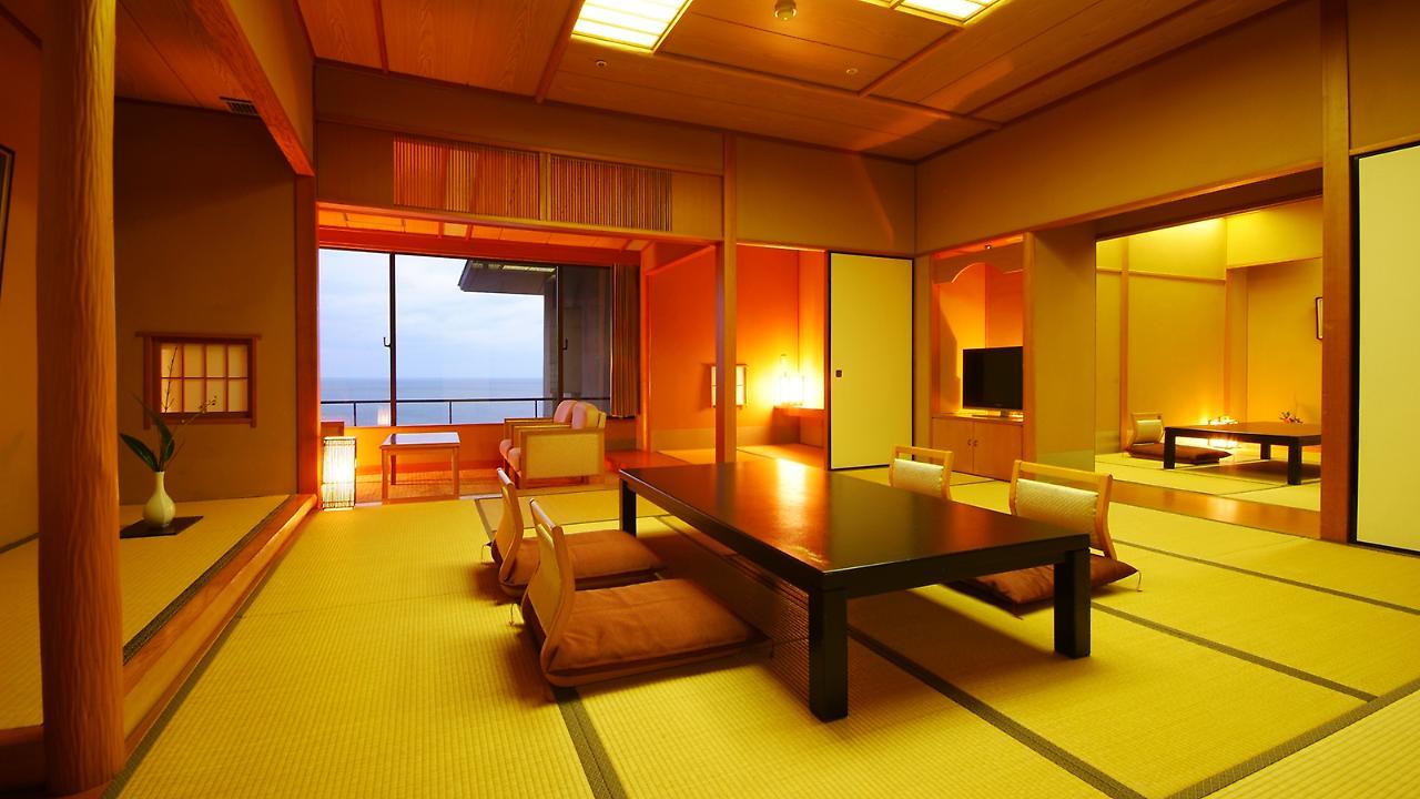 Hotel Kinparo Toyooka  Exterior photo
